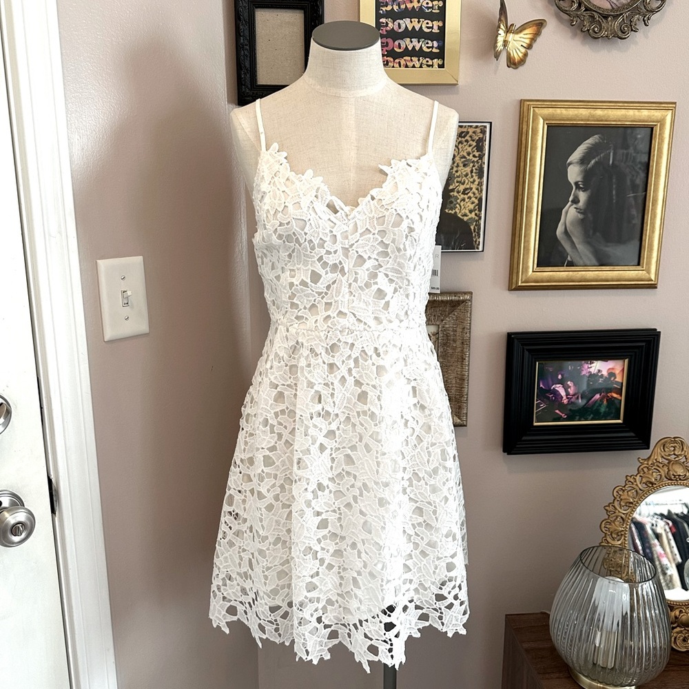 ASTR WHITE LACE DRESS